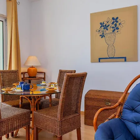 Felicidade Marina * Λάγος